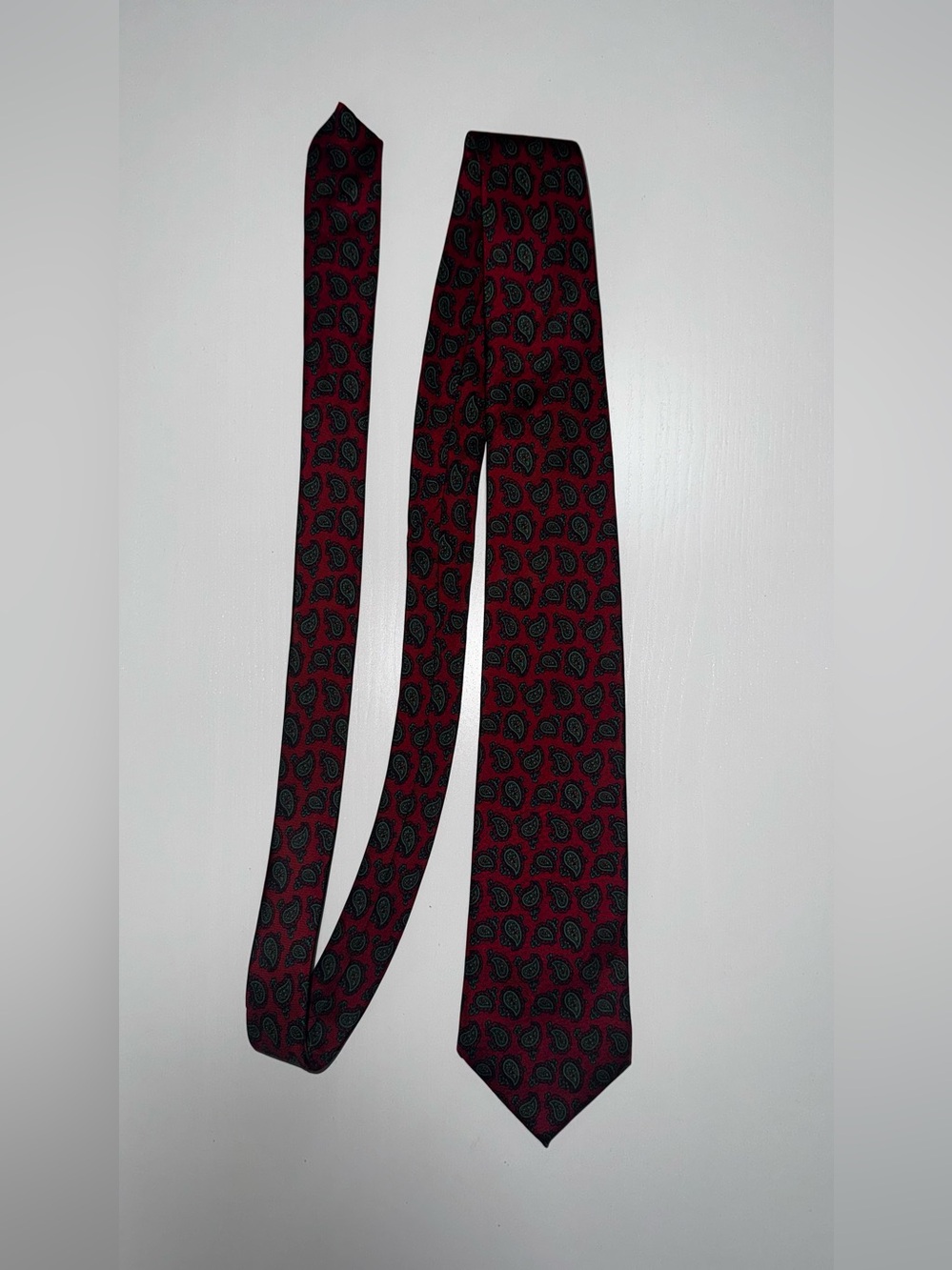Vintage Red Burgundy Paisley Men’s Necktie Green Black Classic Traditional Tie